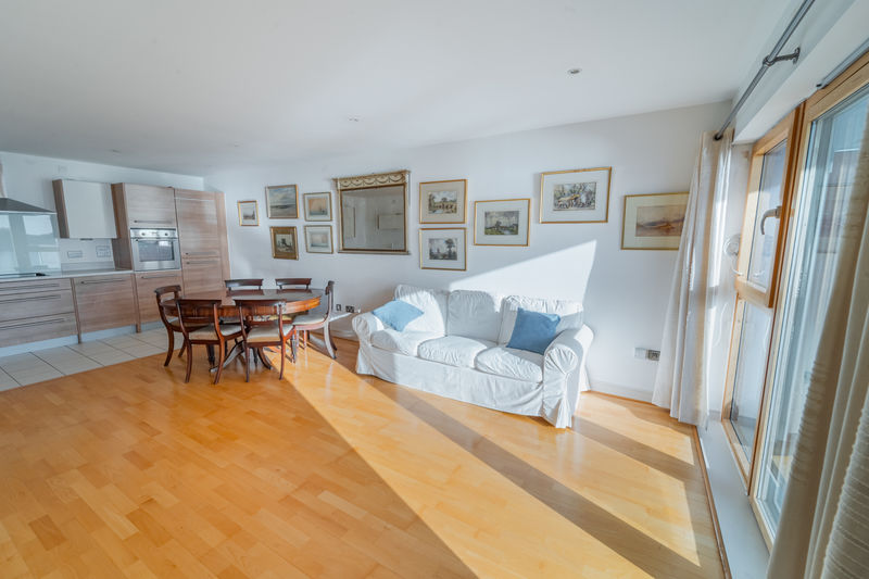 Lounge- click for photo gallery